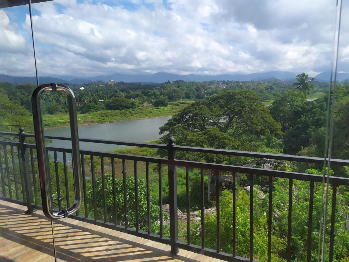 Mahaweli King'S Villa แคนดี้ ภายนอก รูปภาพ