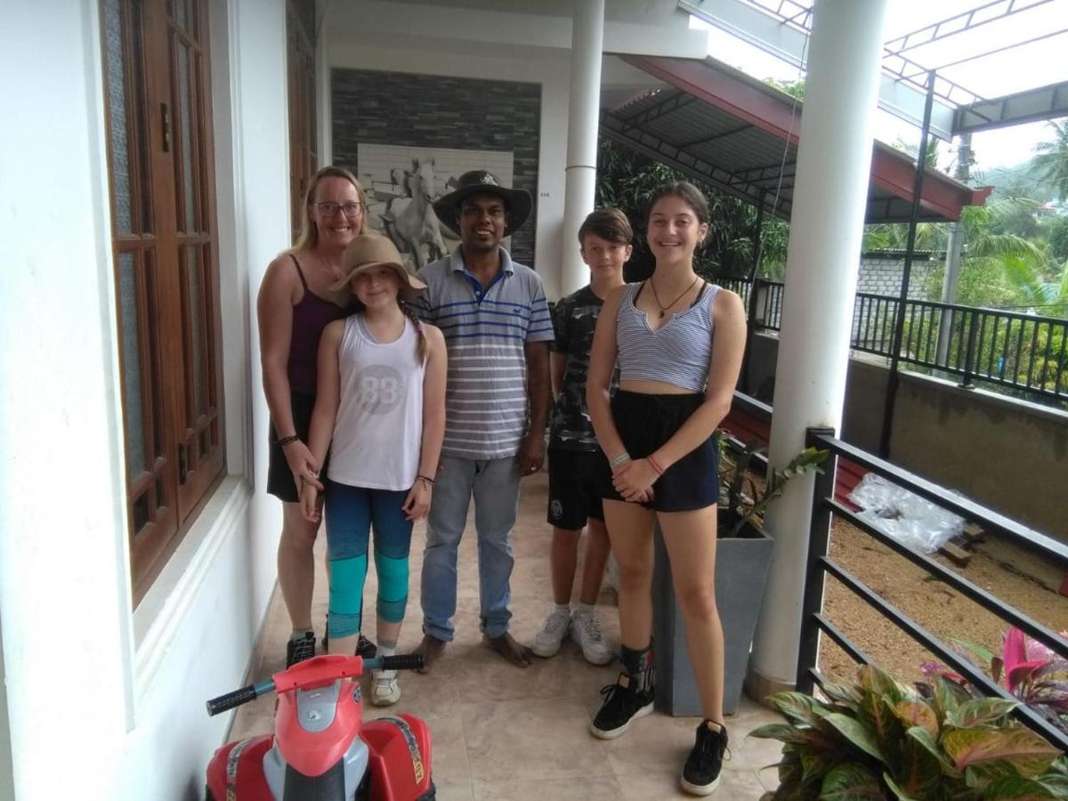 Mahaweli King'S Villa แคนดี้ ภายนอก รูปภาพ