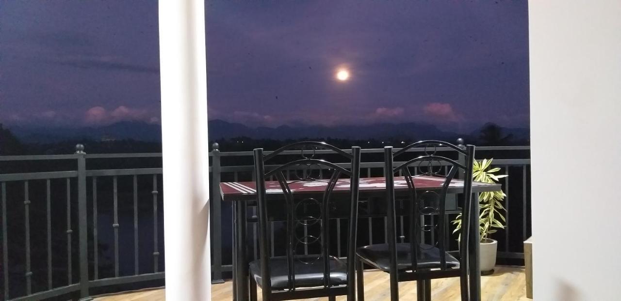 Mahaweli King'S Villa แคนดี้ ภายนอก รูปภาพ